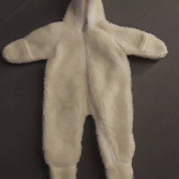 Onesie - Picture 2 of 8